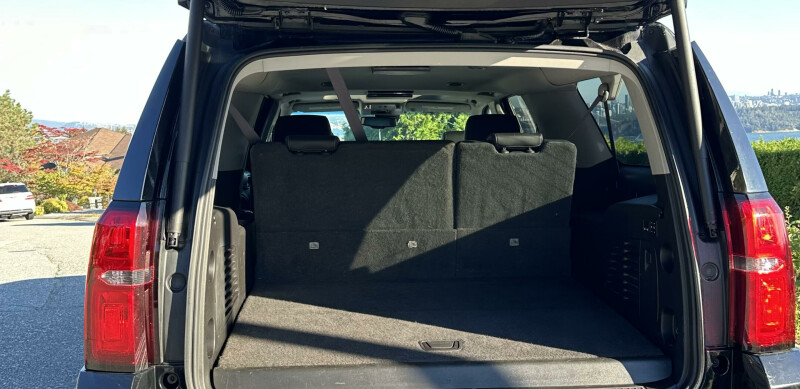 Chevrolet Suburban LTZ 2016 Black - Image 6